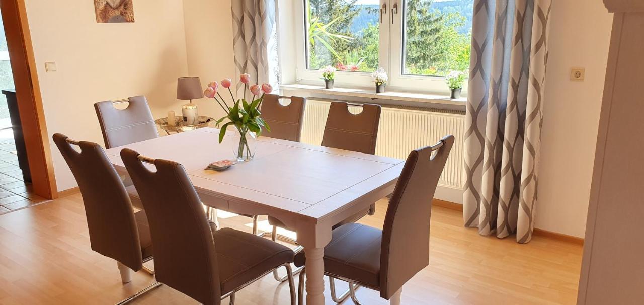 Moderne Ferienwohnung Mit Eigenem Garten Und Traumhaften Blick Wilhelmsthal Extérieur photo